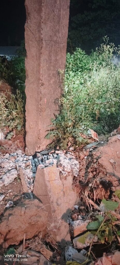 గణపురంలో అర్ధరాత్రి మట్టి దందా