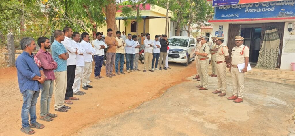 అసాంఘిక కార్యక్రమాల పాల్పడితే కఠిన చర్యలు