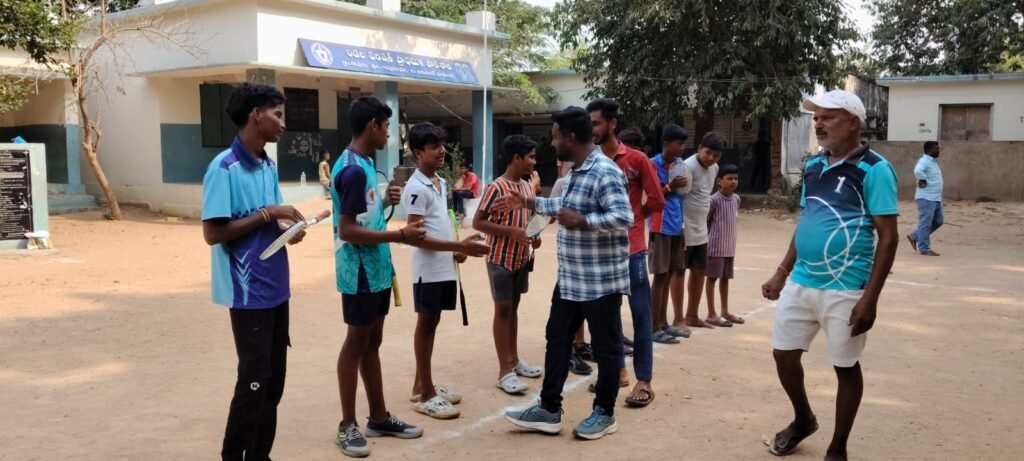 క్రీడలతో పాటు సామాజిక స్పృహ అవసరo
