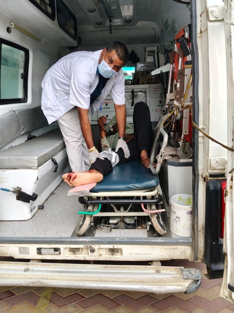 బైకును ఢీకొట్టిన ఆర్టీసీ బస్.. నలుగురికి గాయాలు…