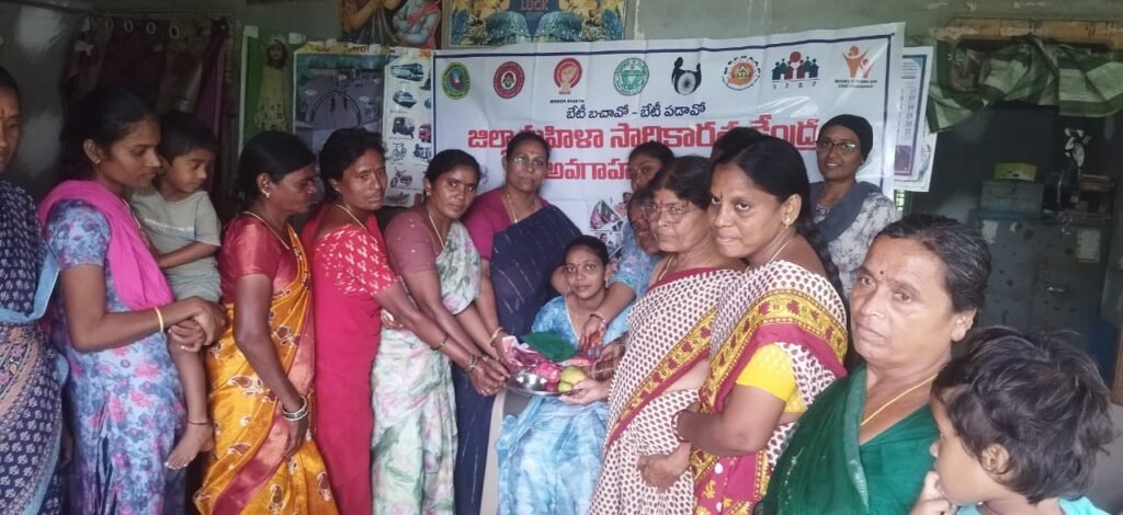 అంగన్వాడీ సెంటర్ ను సందర్శించిన డీడబ్ల్యూఓ