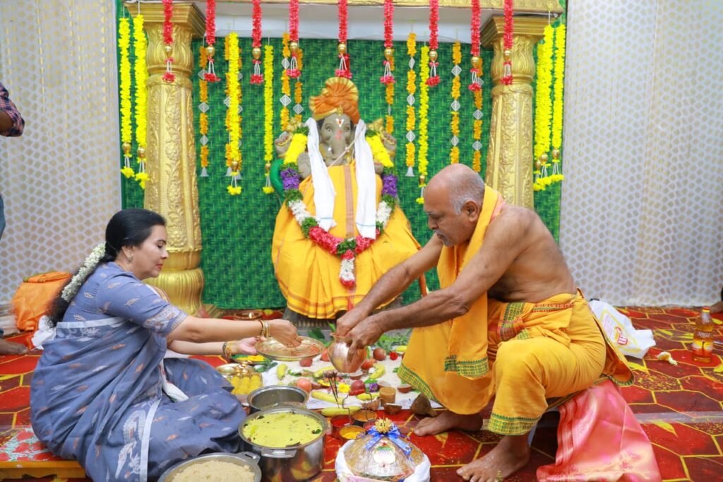 మట్టి గణపతులతోనే పర్యావరణ పరిరక్షణ” – ఝాన్సీ రాజేందర్‌రెడ్డి