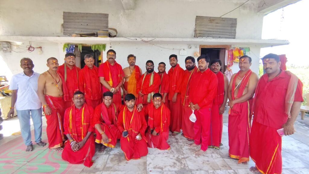 రేగొండ వారాహి దేవి ఆలయంలో ఘనంగా మాలాధారణ